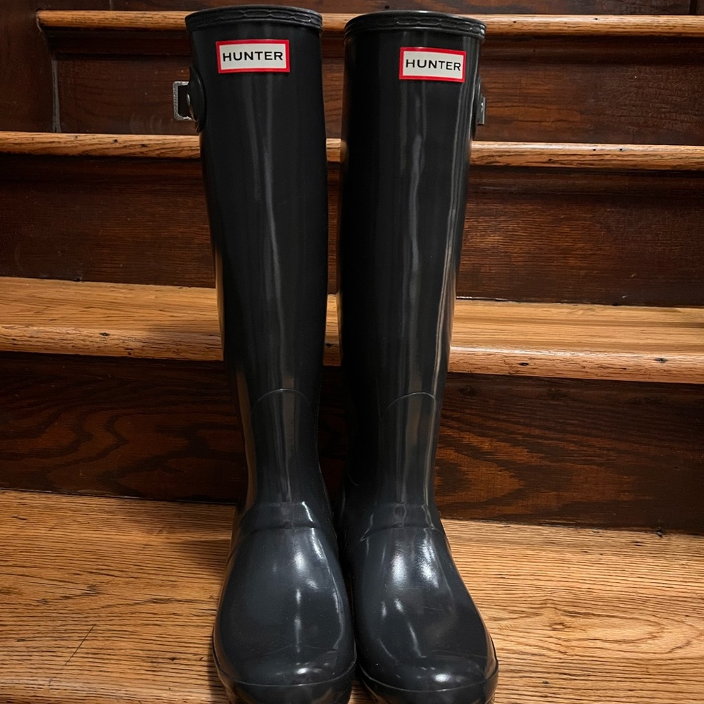 Brand New Hunter boots dark slate size 8. Never worn
